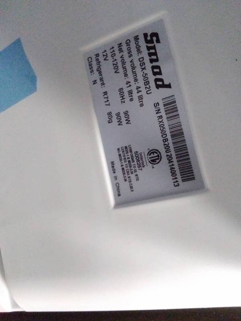 SMAD 1.7 cu.ft Small Fridge photo 8